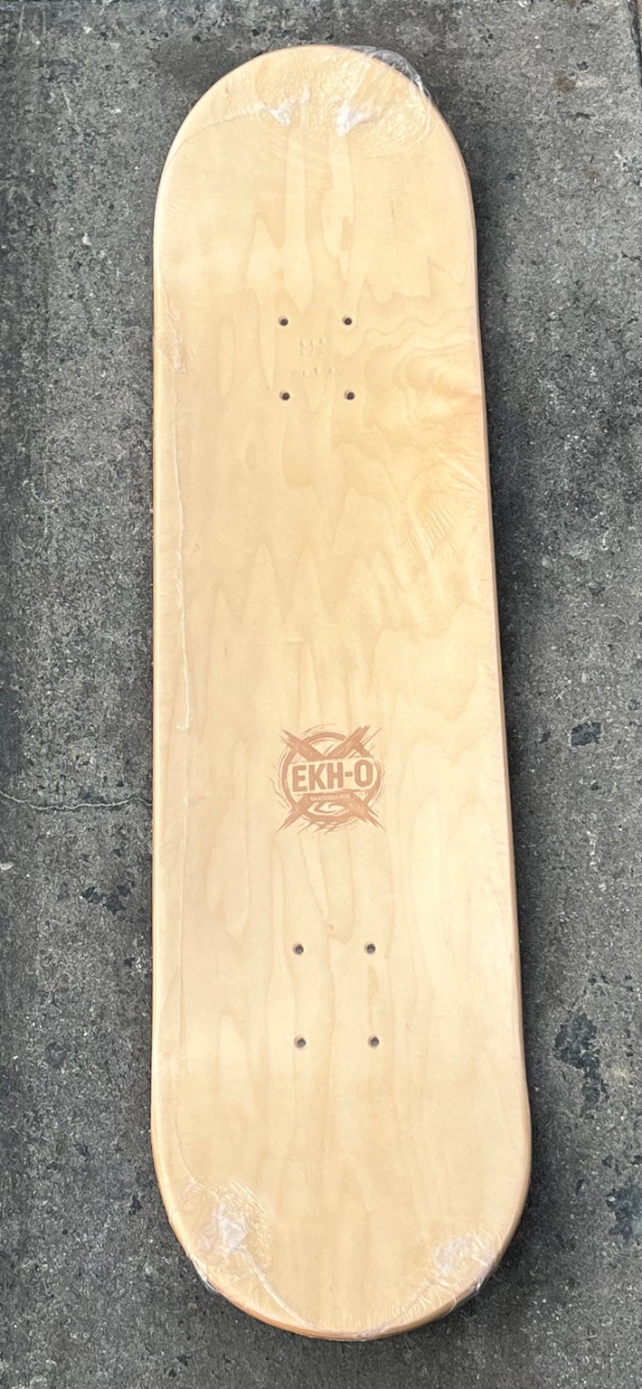 Natural wood top and EKH-O logo